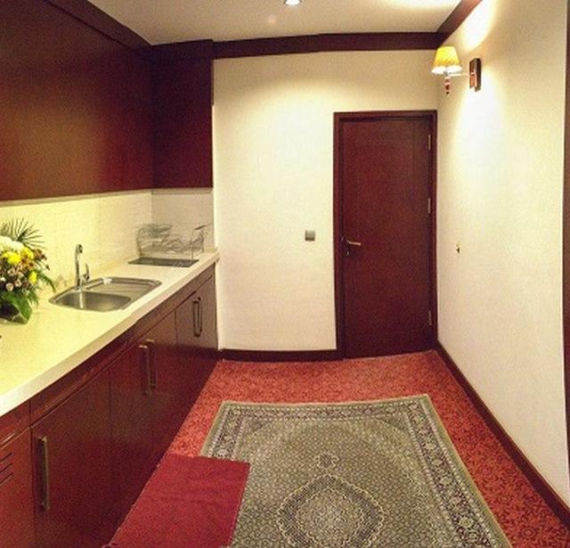 اتاق کانکت پنج نفره (اقامت با صبحانه)