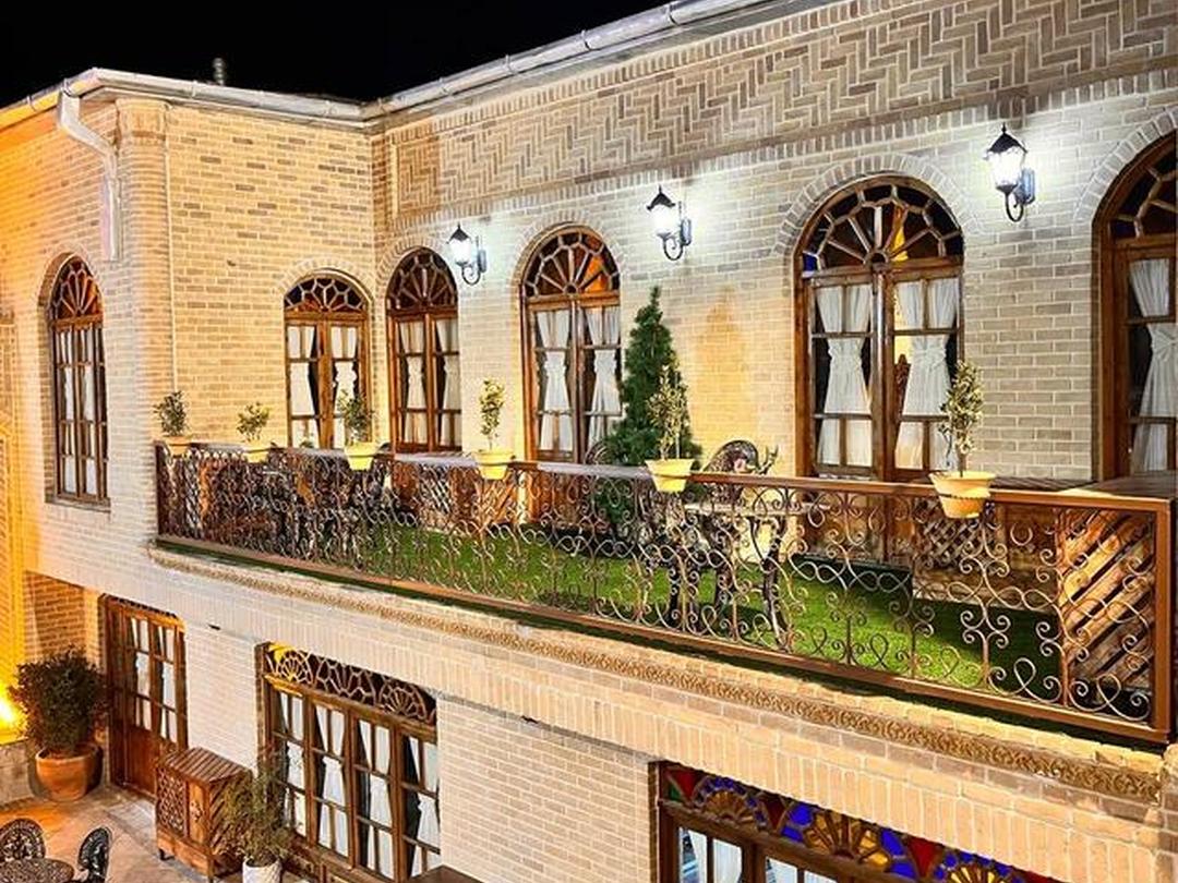 هتل بوتیک سنتی کرمانشاه