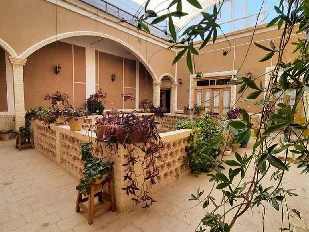 اقامتگاه سنتی آرا یزد
